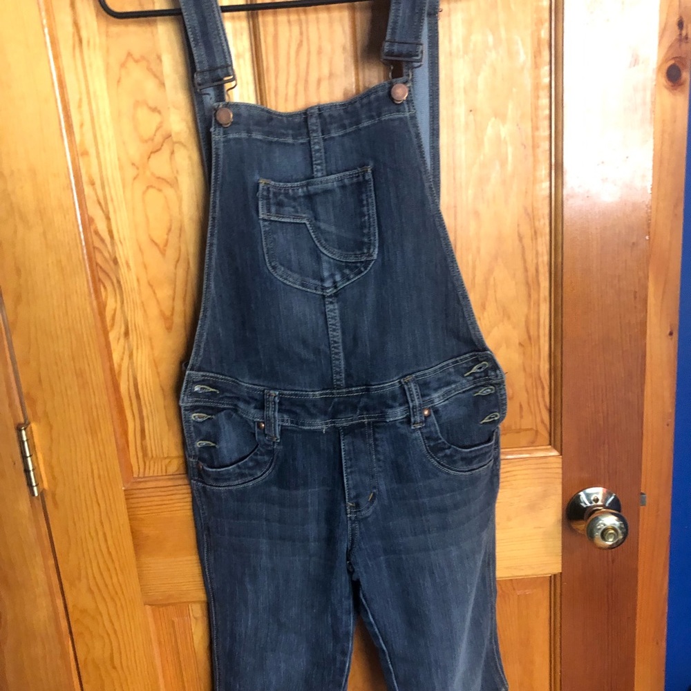 Women’s Shortalls , size 7/8